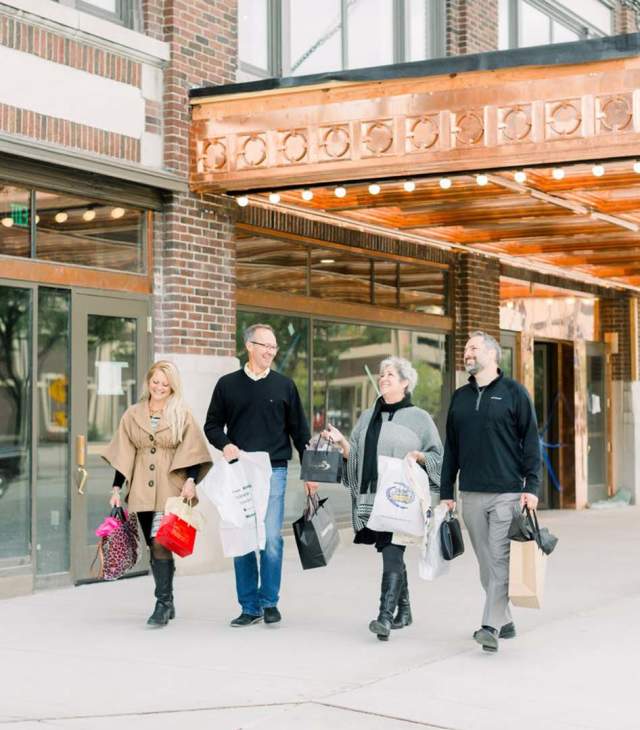 Couples shopping in downtown Green Bay