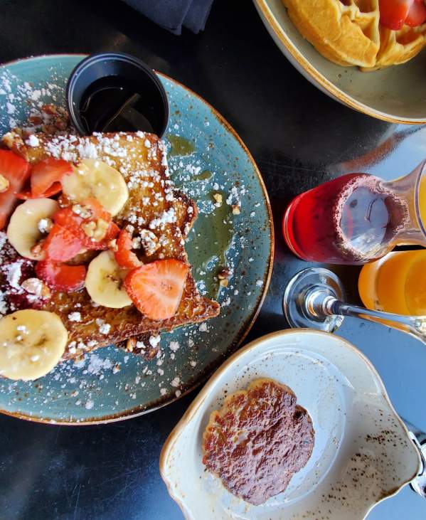 Breakfast of French toast and mimosas