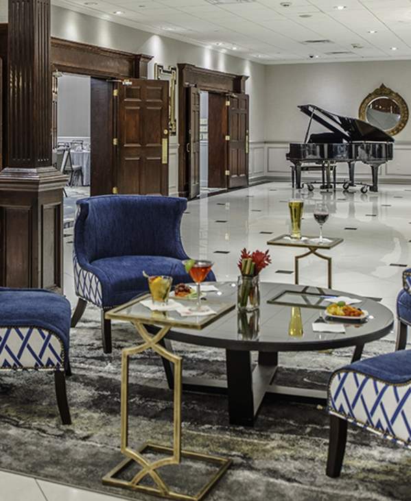 Kensington Foyer