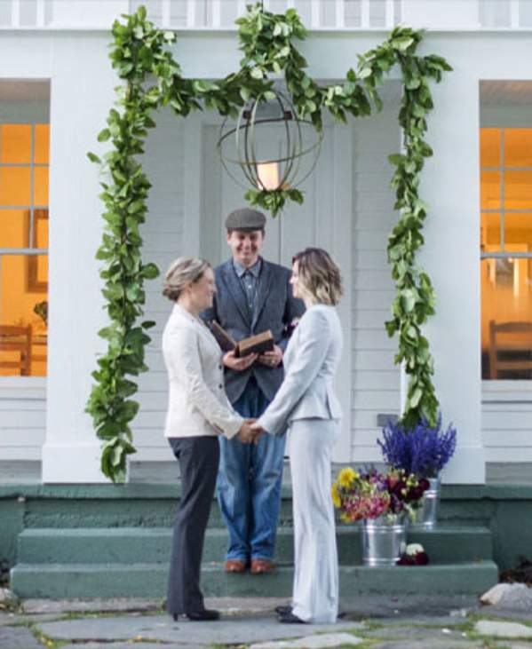 SAY "I DO" IN A2: PLAN YOUR ANN ARBOR WEDDING NOW