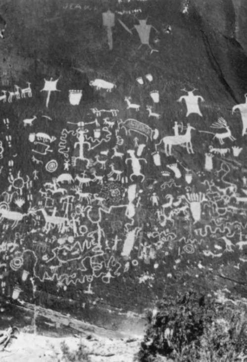 Newspaper Rock [Moab Museum Collection, Elaine Peterson Collection]