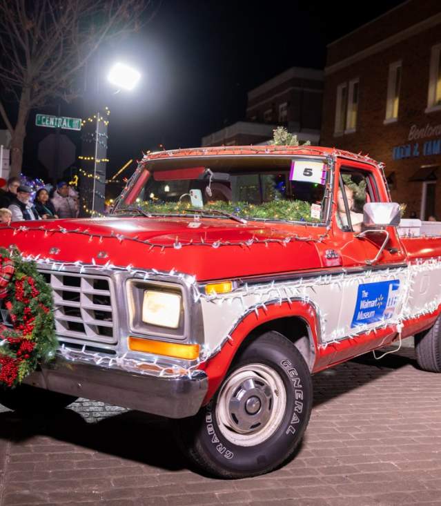 The Walmart Museum Christmas Parade