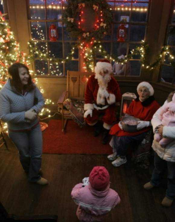 Seeing Santa in Kansas City, KS
