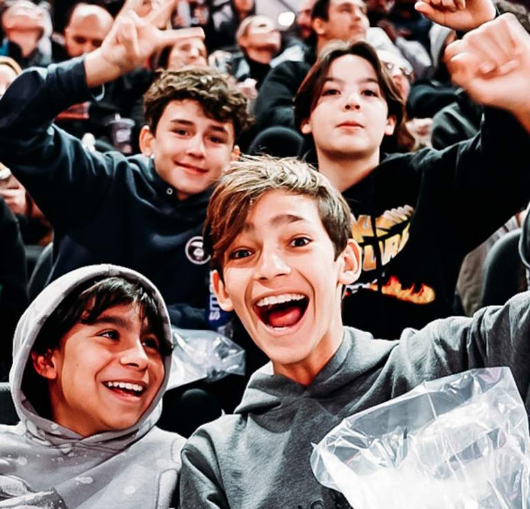 Crowd cheering at San Antonio Spurs Game