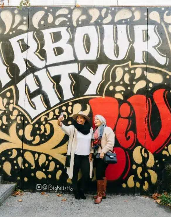 Harbour-City-Living mural