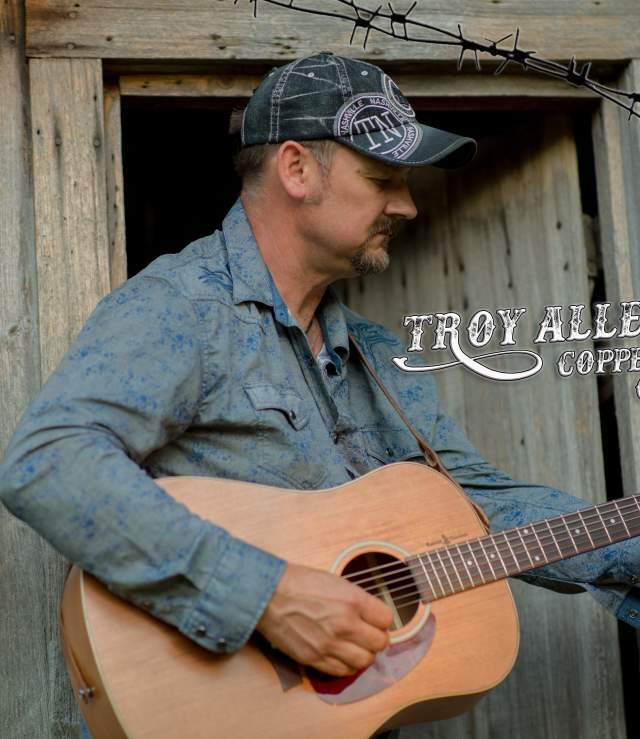 Live Music: Copperhead Country