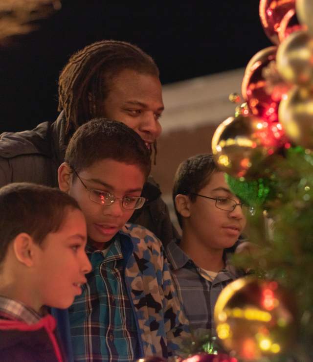 6 Free Ways to Make the Holidays Magical in Clarksville, TN