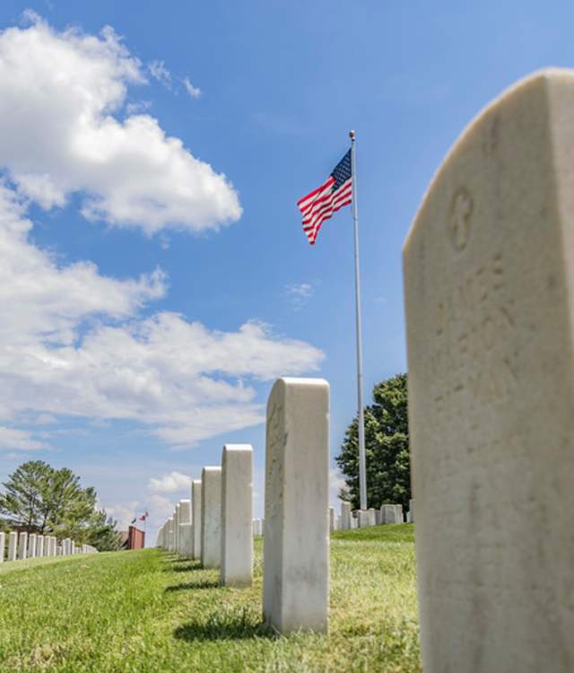 Things to do in the Chattanooga area for Memorial Day including a  Torchlight tour of Chattanooga National Cemetery