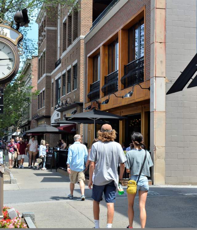 Shopping on Broadway