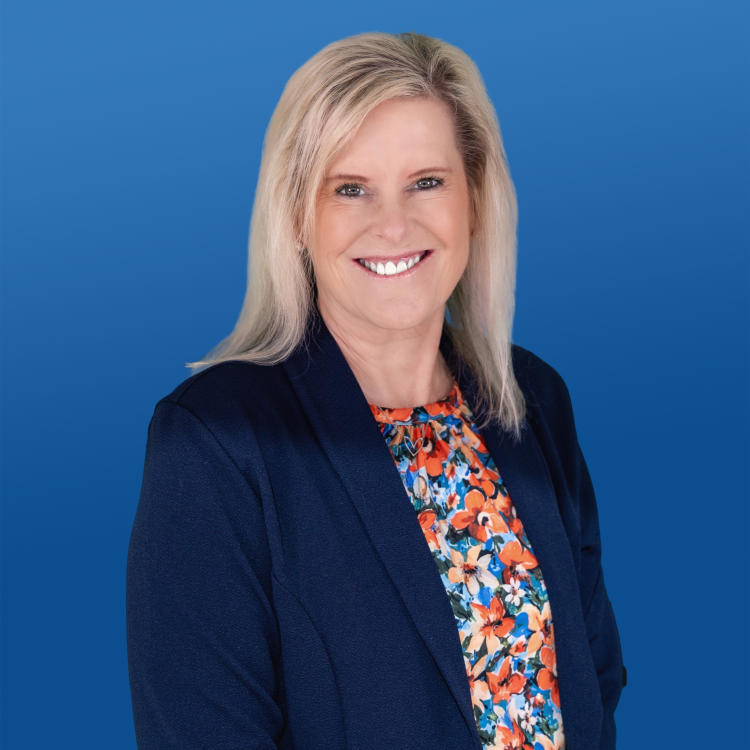 Headshot of Laura Kreutzer