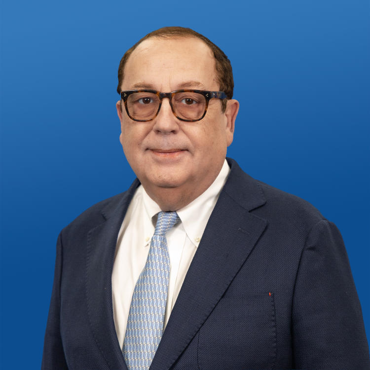 Headshot of Visit Orlando Board Member John de Armas