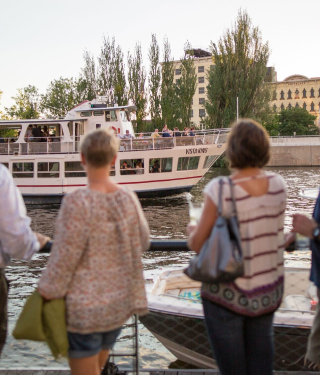 VM-Riverwalk-VistaKing