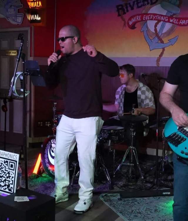 Live Music W/ Ultraphonics Band