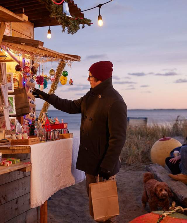Canteen Holiday Market