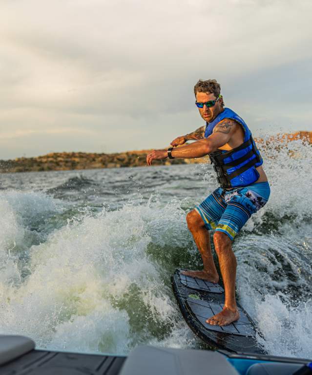 Boating at Alcova Reservoir