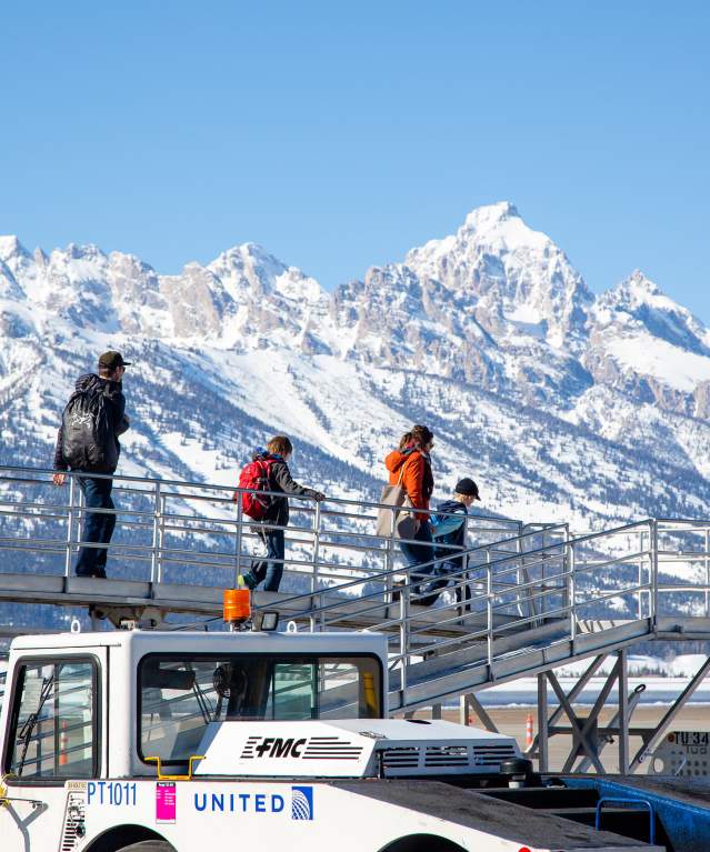 Jackson Hole Airport Offloading Plane