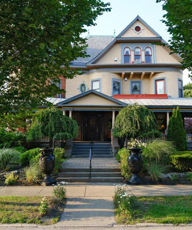 Union Gables Inn & Libby Supper Club