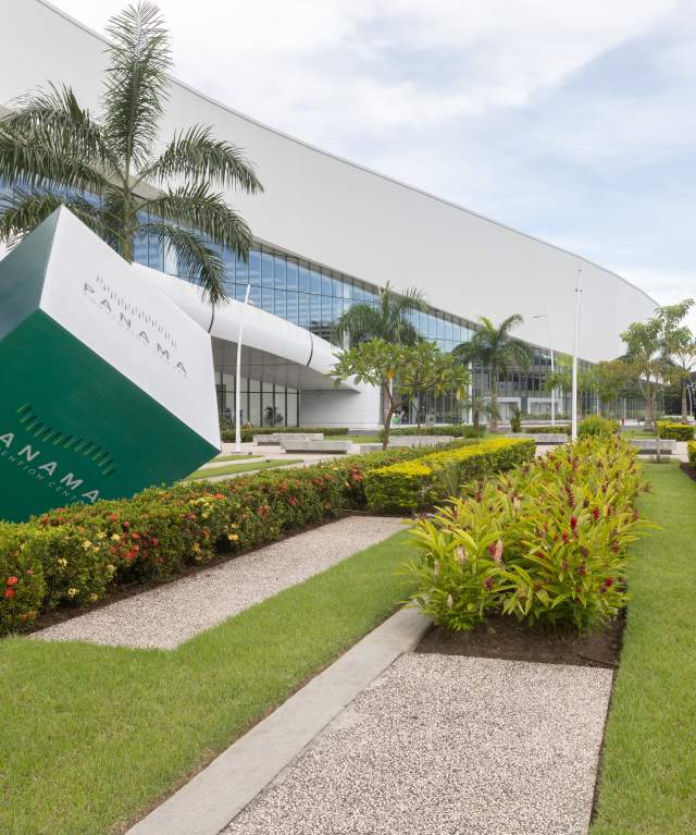 Fachada del Panamá Convention Center, Ciudad de Panamá, Panamá