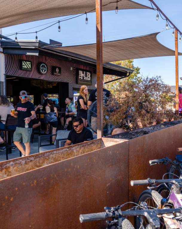 Outdoor Dining & Patios Around Bentonville