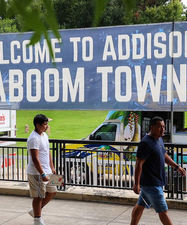 Welcome to Addison Kaboom Town sign