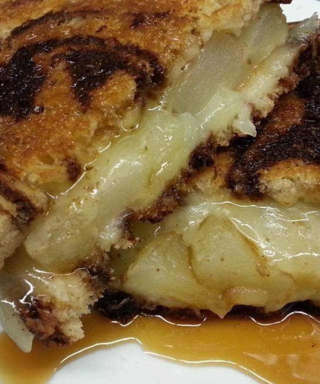 Maple Cheddar Grilled Cheese
