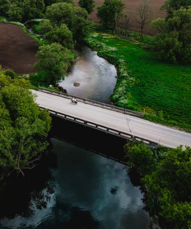 Drone tandem cycling