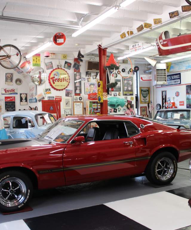 Jerry’s Classic Cars and Collectibles Museum