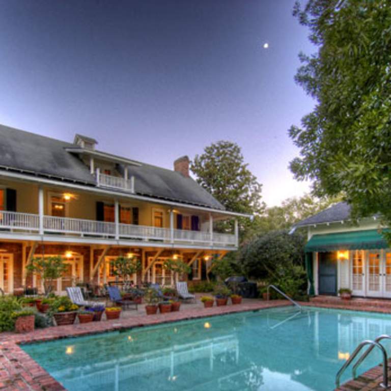 Strachan Carriage House