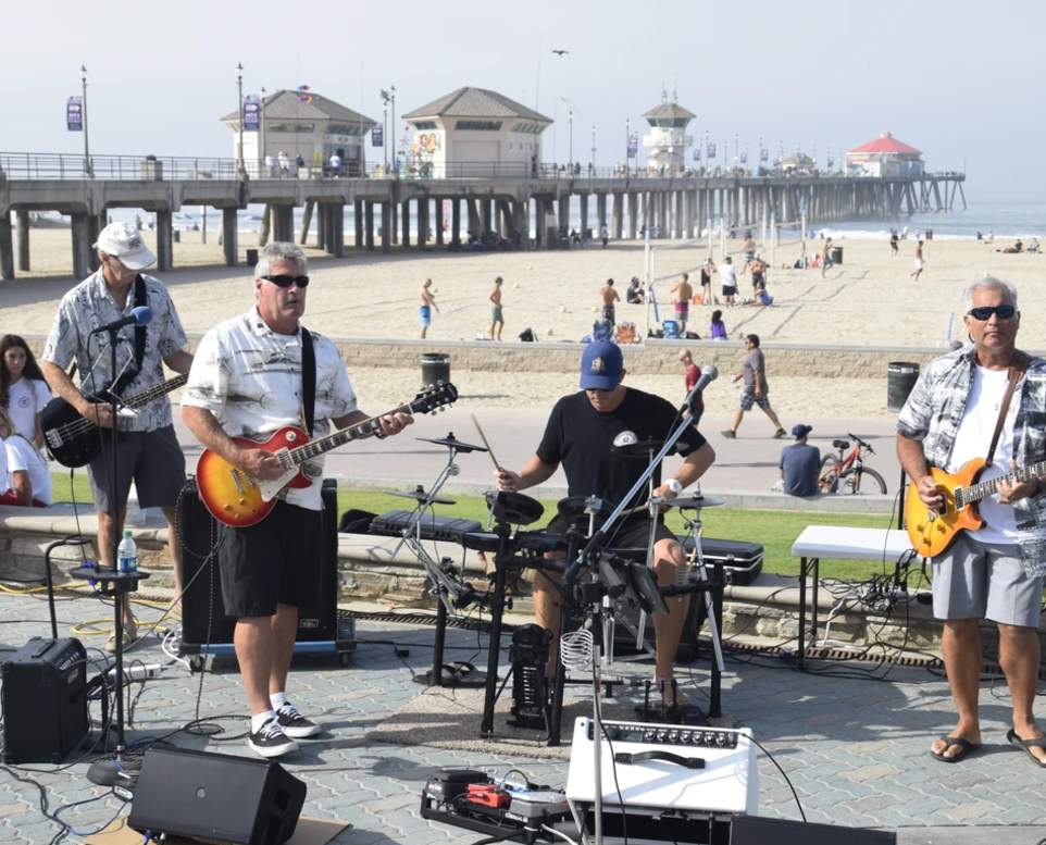 The perfect limo and sedan in corona, ca p - (951) 371-1733