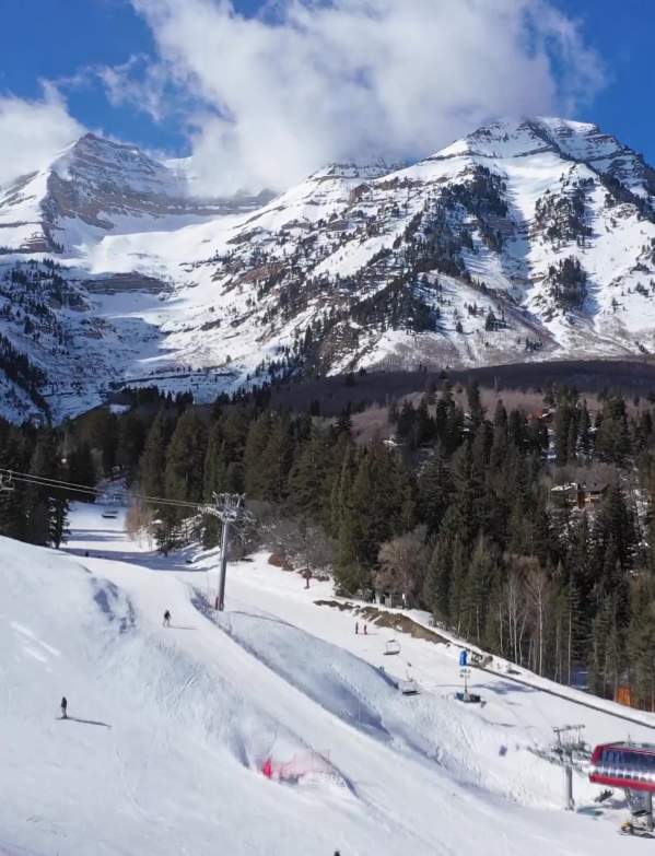 Skiing at Sundance Mountain Resort