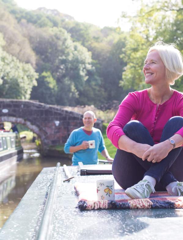 couple on narrow boat