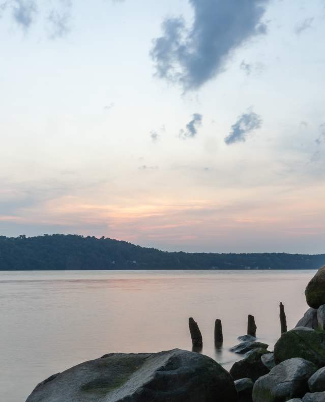 A sunset view over the Hudson River.