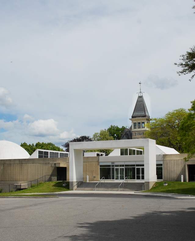 Hudson River  musuem.jpg