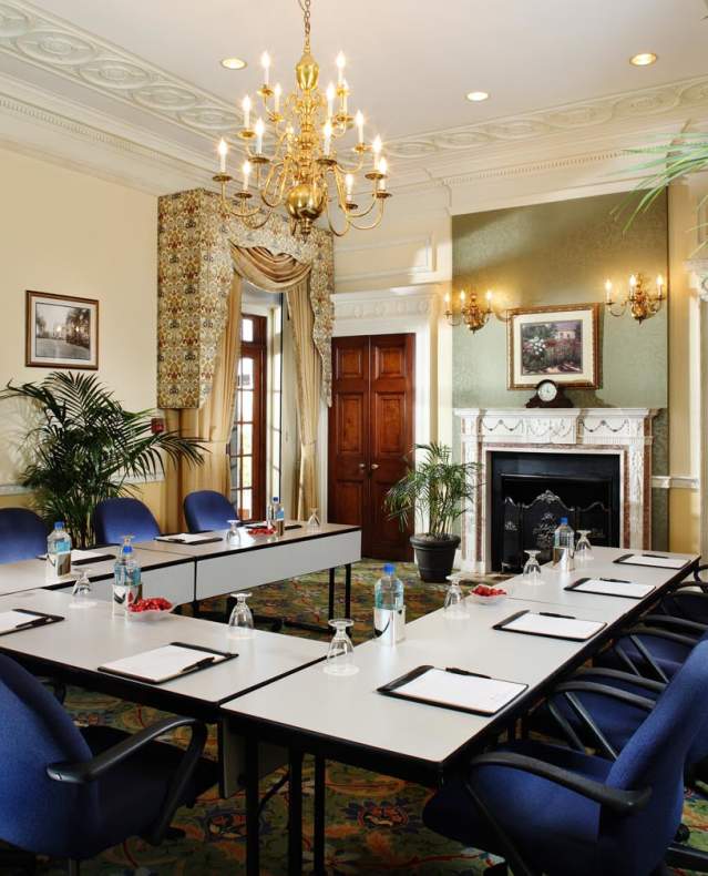 King House Meeting Set.jpg