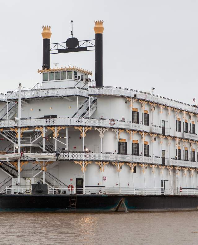 Horseshoe Casino Riverboat on Red River