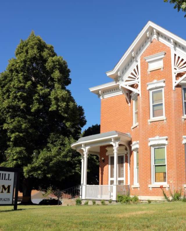 Mansion on the Hill Ogallala