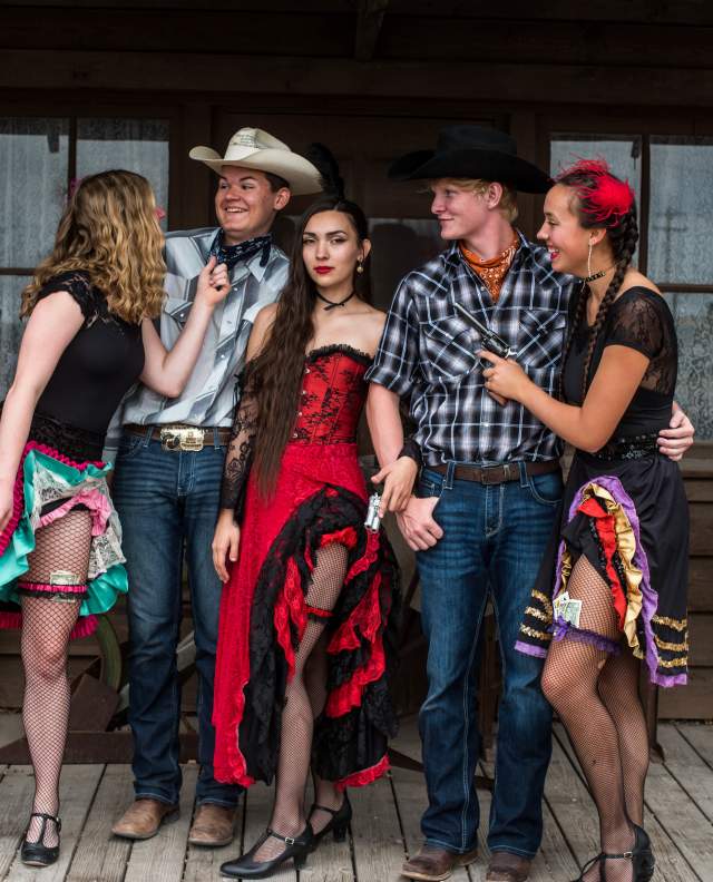 Front Street Cast