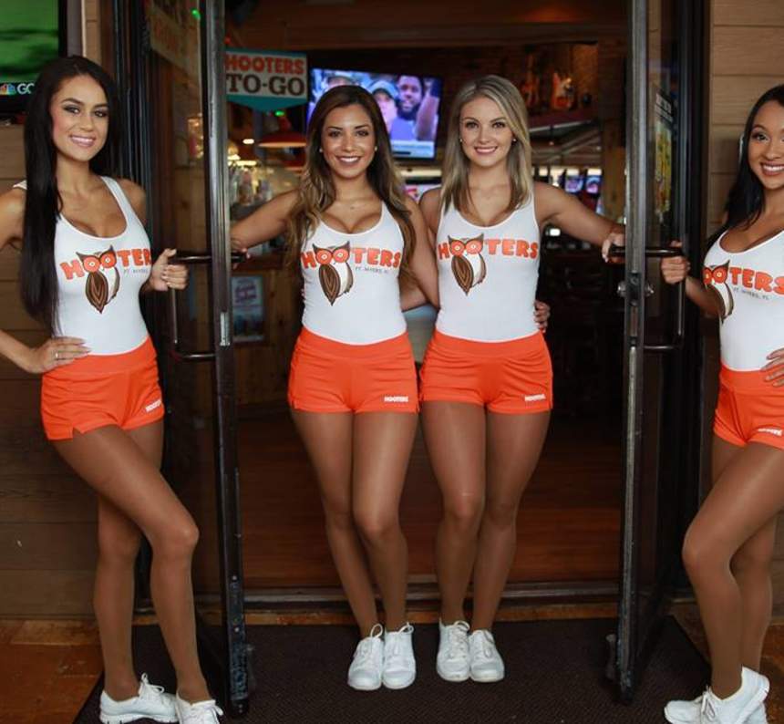 HOOTERS PEMBROKE PINES