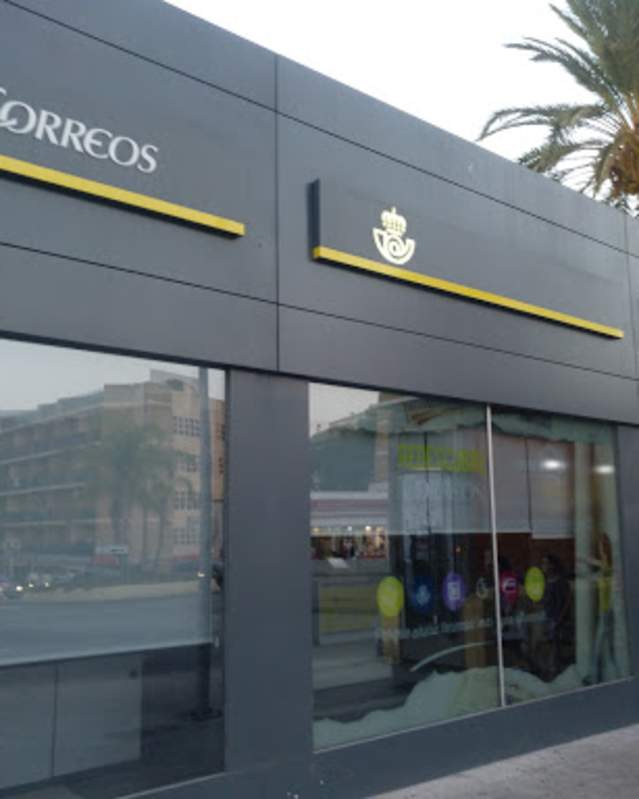 Oficina de correos en Benalmádena