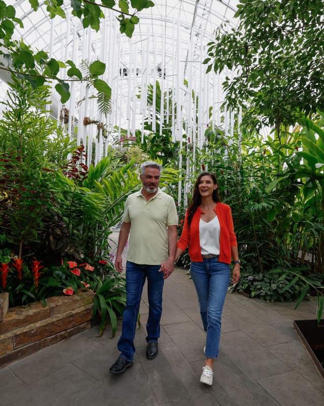 Couple walking in the Myriad Gardens