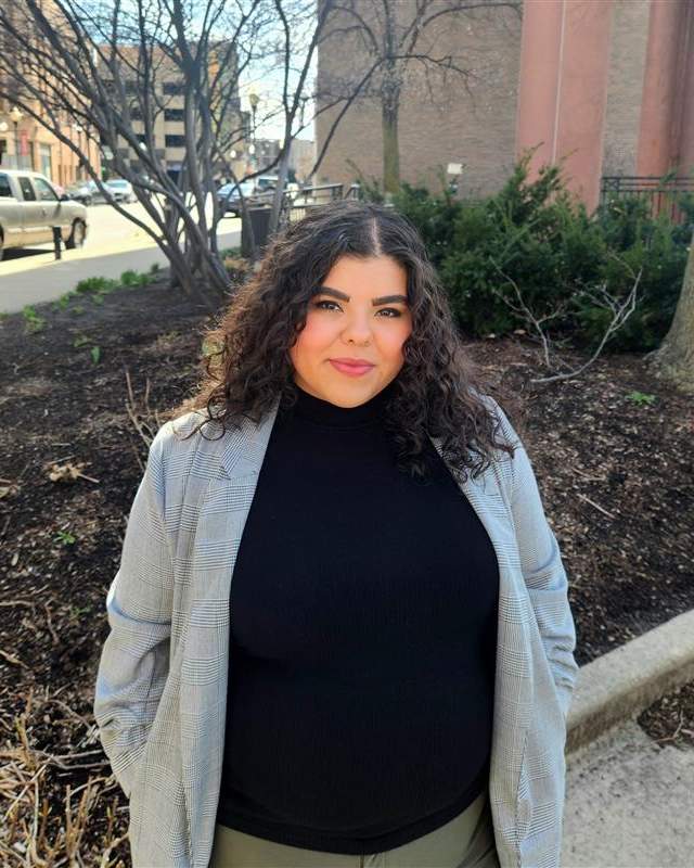 Author Profile - Olivia Rivera