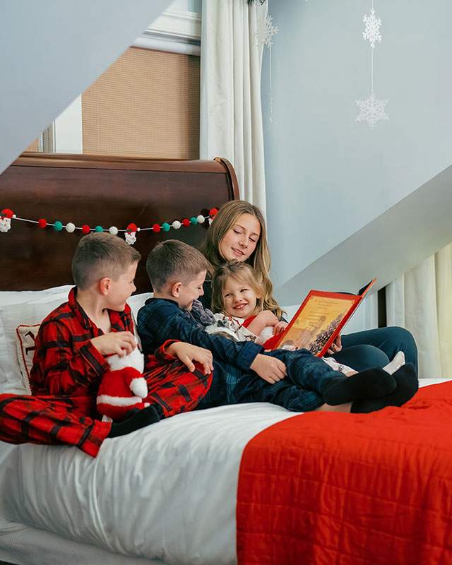 family holiday story time