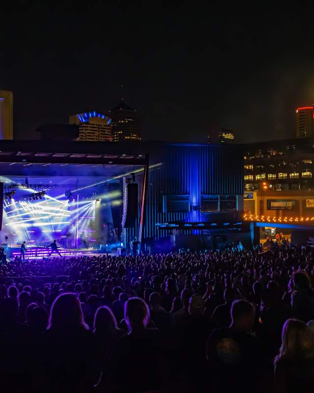 Outdoor concert at KEMBA Live!