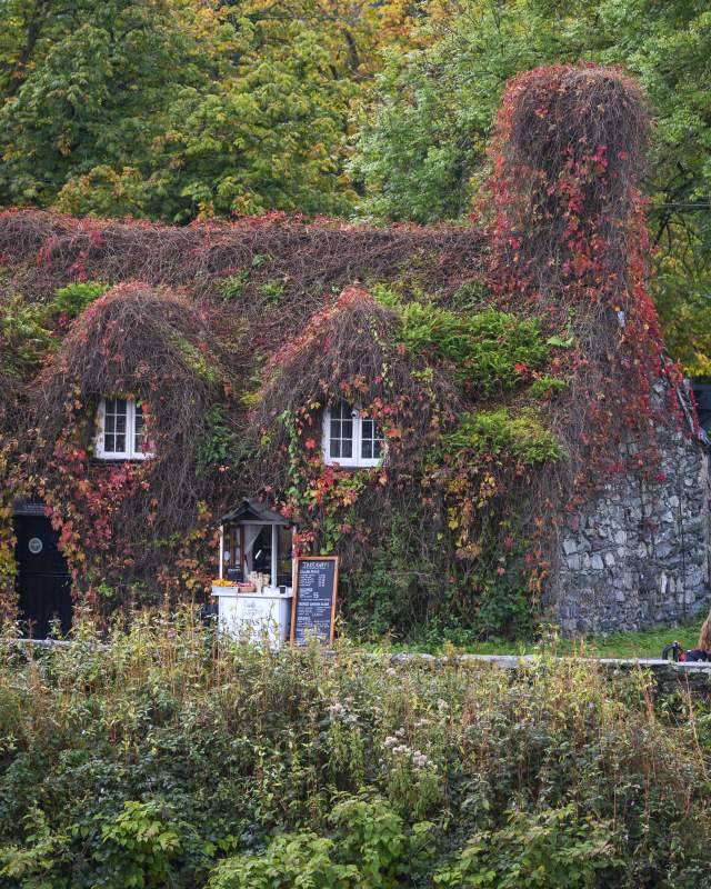Llanrwst Tu Hwnt i'r Bont