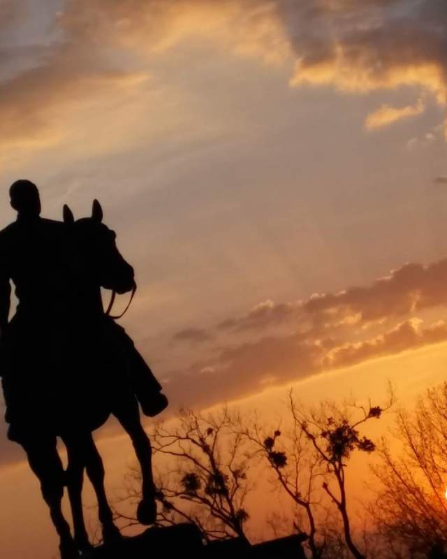 Will Rogers Memorial Museum at Sunset