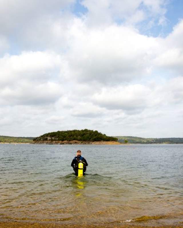 Things to Do in Lake Tenkiller Hero Slide