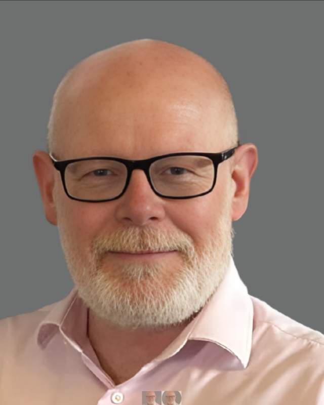 Craig Healey Headshot