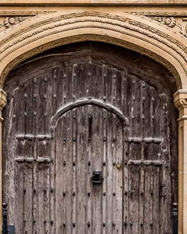 Archway_door_935x625