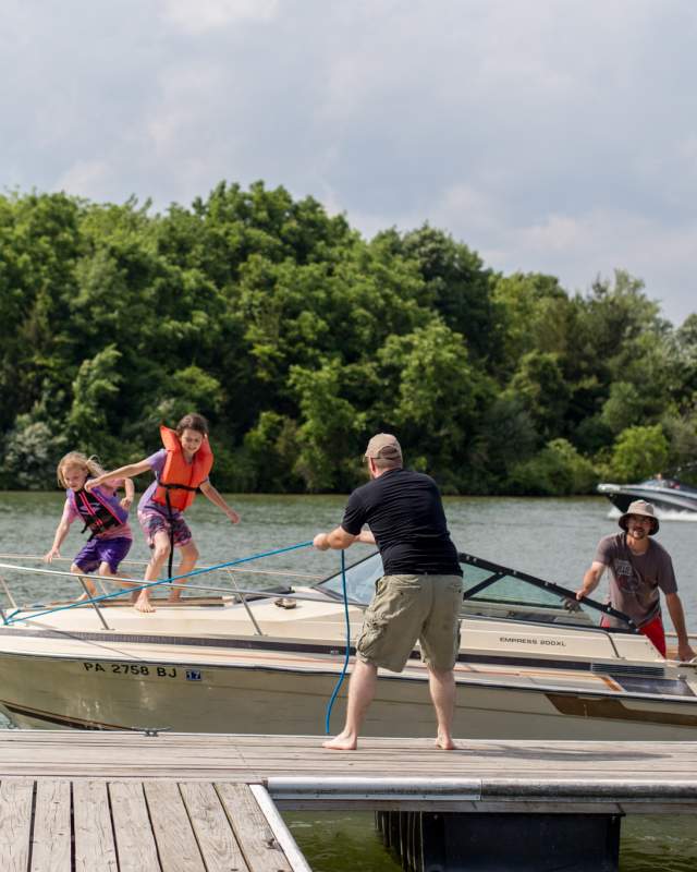 Boating at Blue Marsh Lake