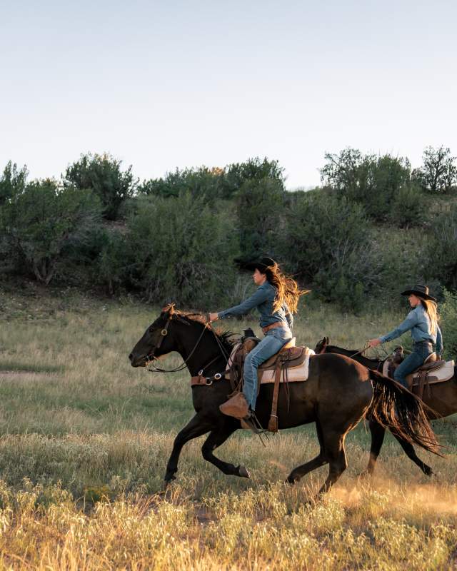 Cowgirls & Horseback Riding - Experience Prescott